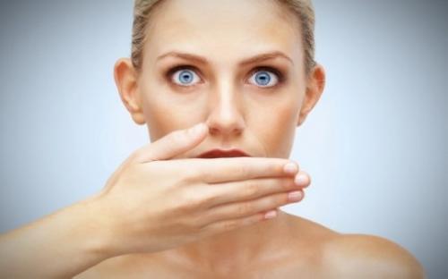 自拍不上相？都是“冻脸效应”在作怪！，冻脸效应英文（心理学家解释你不上镜的根本原因）