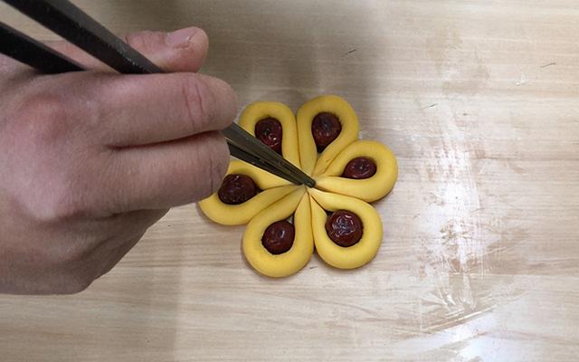 1,快过年了,教你做枣花馒头,5种做法个个颜值高寓意好,蒸蒸日上