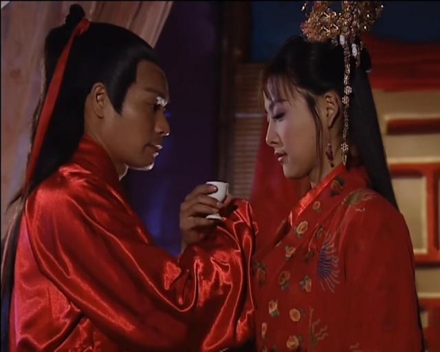 献天缘是什么电视剧，电视剧天赐情缘（贾青化身龙女“艳彩”）