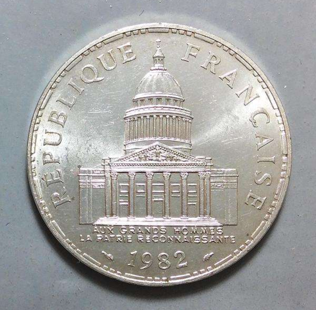 法国的钱叫什么币，法国的钱叫什么币英文（谈钱论币——法国币中币忆昨）