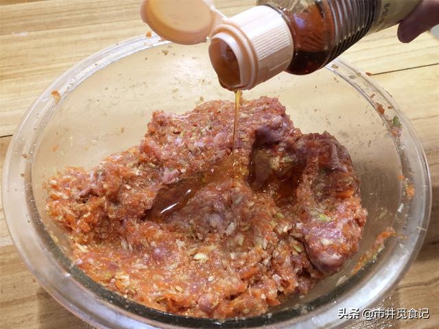 羊肉胡萝卜饺子，羊肉胡萝卜水饺的做法（羊肉和它做饺子馅是绝配）
