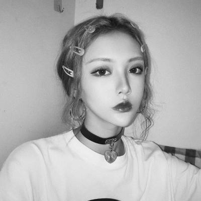 桃奈叶子.网名，桃奈叶子.微信昵称（可A可甜一个吸引异性的网名有种辣妹的感觉）