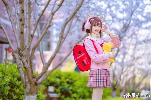 COS迪士尼公主出神入化的网红美少女,被爆抄袭黑料?