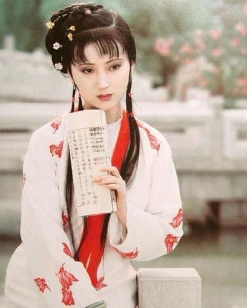 古代男子绝色五官描写，古代美男外形描写（看看古人如何花式夸样貌之美）