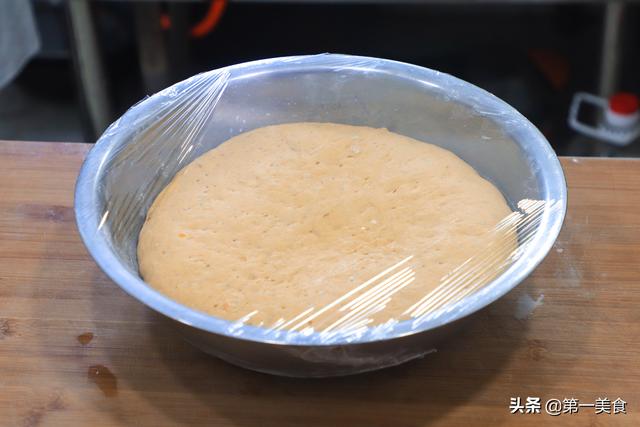 南瓜小馒头简单做法，南瓜小馒头的做法好简单