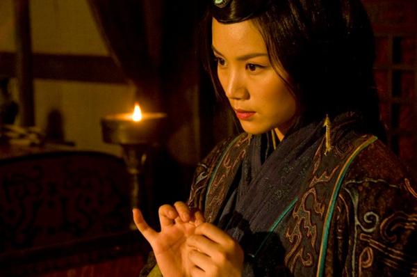 新三国小乔是谁扮演，新三国小乔是谁扮演的角色（重温《新三国》时发现熟悉的身影）