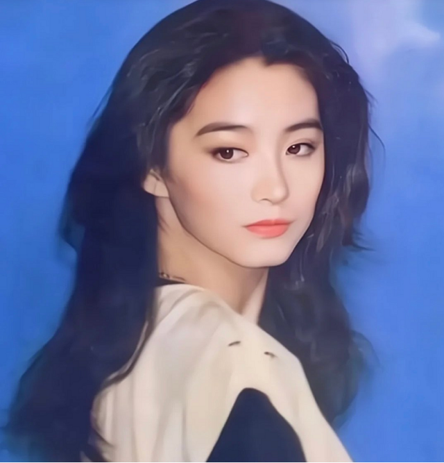 大眼睛化妆技巧，小眼睛化妆成大眼睛的技巧（那些漂亮小姐姐的大眼秘籍）