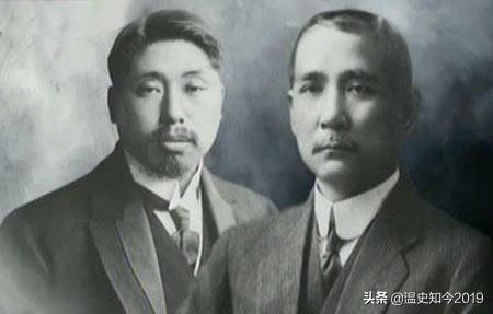 继兴中会之后,资产阶级革命团体在各地陆续成立。其中重要的有， A.华兴会B.光复会C.科（1905年8月20日中国同盟会成立）