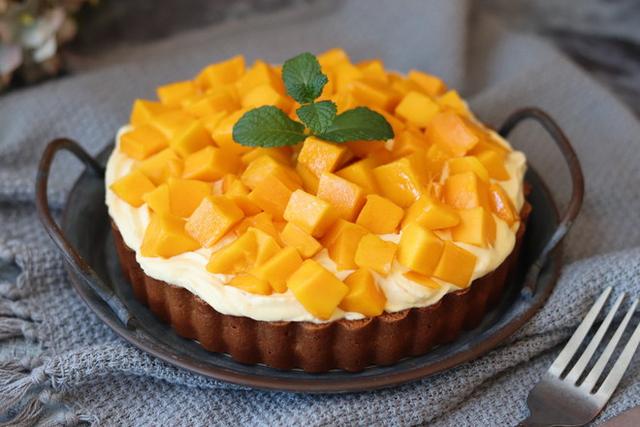 芒果的功效与作用及营养价值，火龙果的功效与作用（三伏天要多吃这水果）