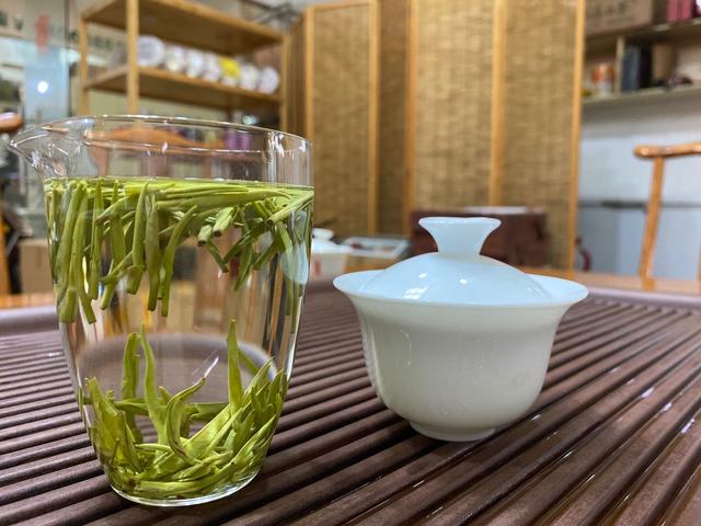 绿茶冲泡方法，绿茶冲泡方法和时间（绿茶，正确冲泡法！）