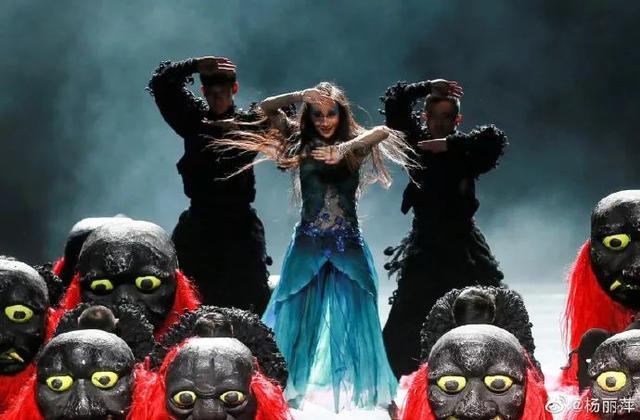 杨丽萍的饮食食谱，杨丽萍减肥食谱（61岁杨丽萍新舞又美爆热搜）