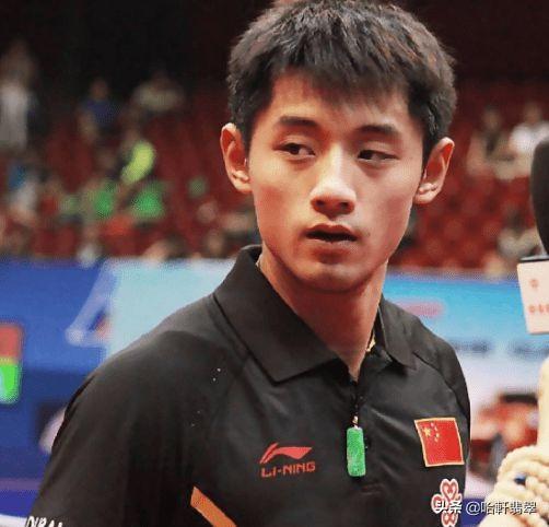 玉坠配什么链子好，绿色玉坠配什么链子好（原来张继科佩戴的冷门翡翠是它）