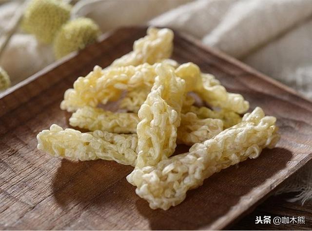 雪蛤和燕窝哪个好，雪蛤和燕窝哪个滋补效果好（它的营养价值比燕窝还高）