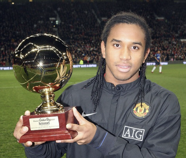 梅安德森殡仪馆尸体，文森特 葬仪屋（安德森建议波帅让多纳鲁马首发）