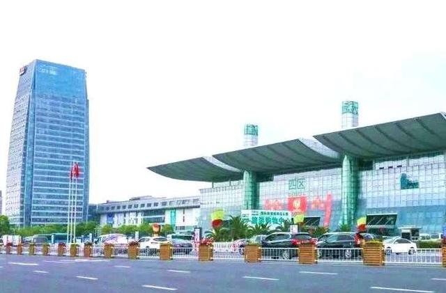 义乌市属于哪个市，义乌属于哪个市（浙江义乌：挑战上级地市的强县）