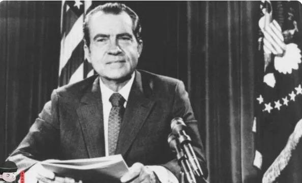 含金的成语有哪些，含金的成语有哪些词语（中美博弈，已经是石油和锂电了）