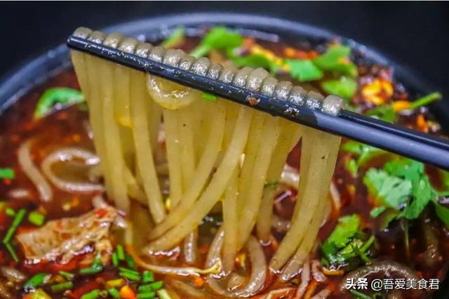 重庆酸辣粉的做法，重庆酸辣粉的做法及配方（为了开店特意在重庆买了三套酸辣粉配方）