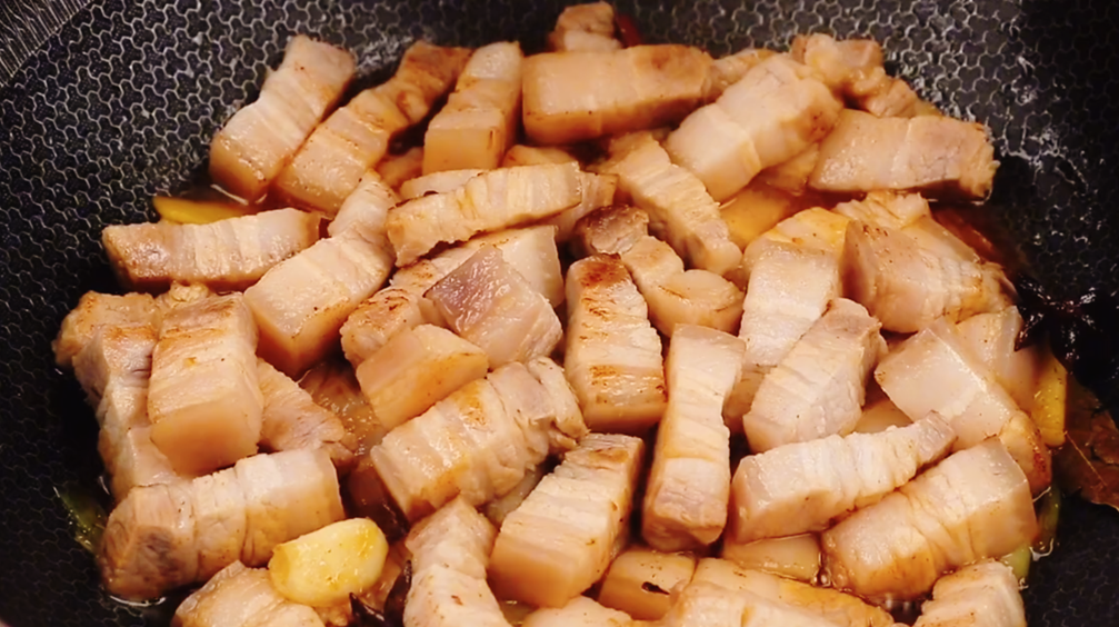 圖片[4]-【紅燒肉】做法步驟圖 出鍋色澤紅潤 肥而不膩太香了-起舞食譜網(wǎng)