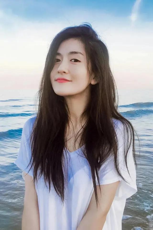 四川女孩子性格特点，四川女孩把狼当儿子养的故事（看到这6位川籍女明星就知道）