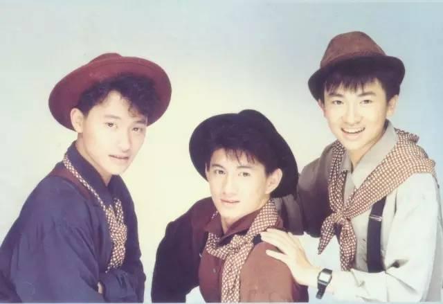 小虎队恩怨33年：吴奇隆苏有朋想起“二哥”的日子