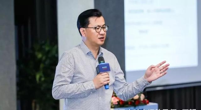 卫哲之前经历不干净，卫哲为什么减薪（前阿里总裁卫哲感慨）