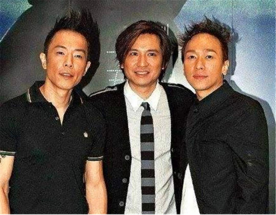 黄贯中的“清醒”，会让多少捞钱无底线的艺人“脸红”？