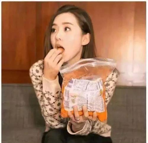 7款女明星爱吃的解馋零食，好吃低卡，怪不得她们都吃不胖