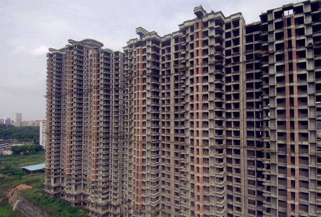 专家建议未来三年不宜买房，专家建议2022不宜买房（内行人不建议买“新房”）