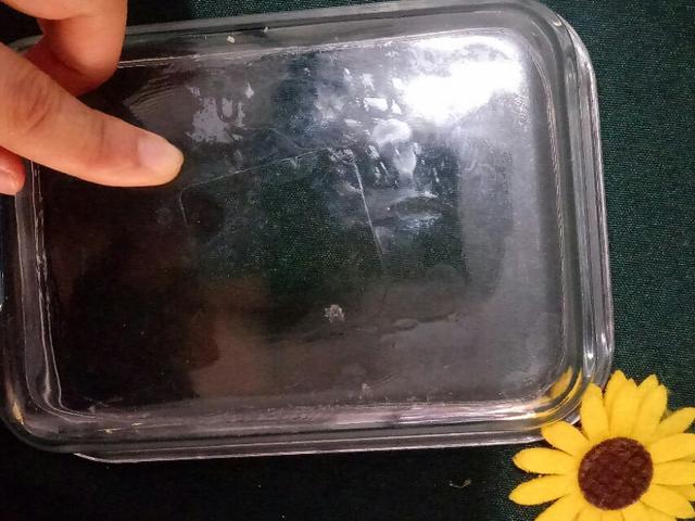 新塑料杯子第一次使用应该怎样处理，刚买来的塑料水杯使用前怎样处理一下（新生去除还不留痕迹）