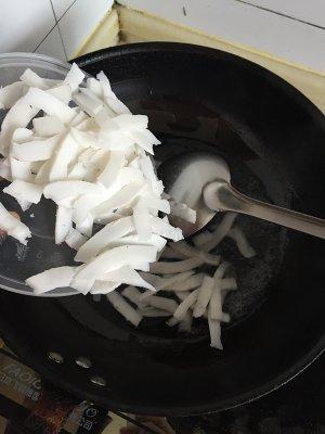 干椰子片的吃法，干椰子片煲汤的做法大全（用椰子肉做的零食）