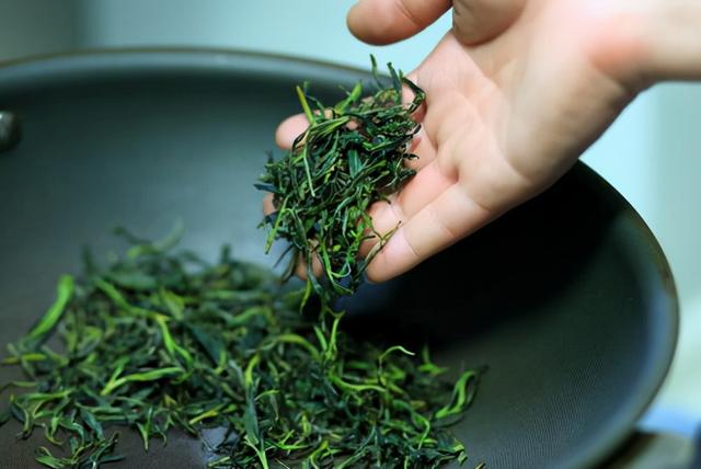 绿茶盖碗的正确泡法，牢记这个绿茶“顺口溜”