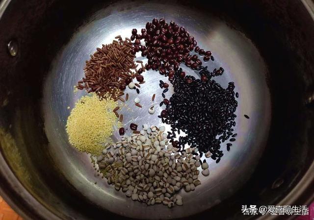 赤豆粥的做法与功效，谷雨时节来一碗红豆粥