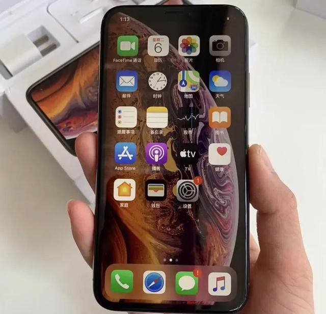 xr和xs哪个好，苹果xs和xr哪个贵（Xs和Xr两款二手性价比最高的二手iPhone如何选择）