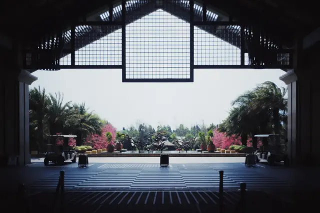 昆明周边好玩的地方，昆明周边好玩的地方有哪些（来到四季如春的昆明）