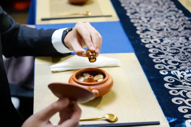 松茸鸡汤的做法，松茸鸡汤的做法窍门（一招吃上鲜美松茸鸡汤）