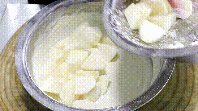 如何制作拔丝苹果，如何制作拔丝苹果的过程（学会以后做出解腻好吃的拔丝苹果）