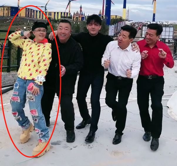 金龟子刘纯燕(金龟子刘纯燕身高是多少)