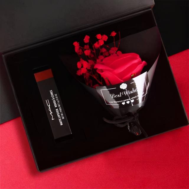 口红男是什么意思，男生送女生口红有什么寓意和含义（优米购：什么叫斩男色口红）