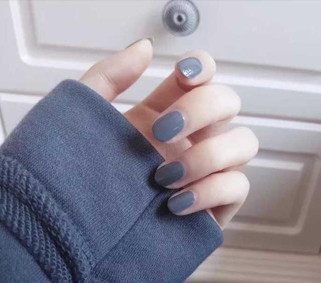 指甲油哪些颜色比较好看，指甲油哪些颜色比较好看图片（这几个颜色显白不踩雷）