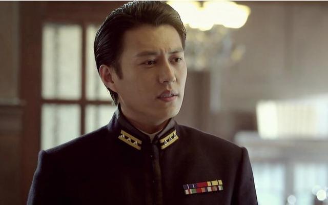 伪装者明诚的身世，伪装者里明诚的真正身份（重温《伪装者》才懂）