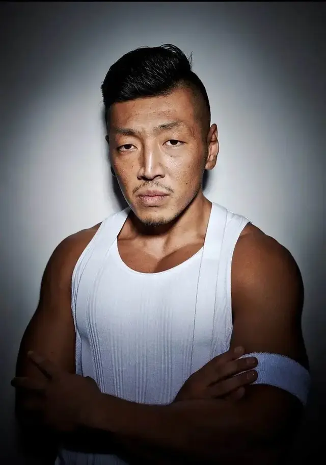 波多野结衣 博客，波多野结衣个人资料（她有五个P友，却还得不到满足）