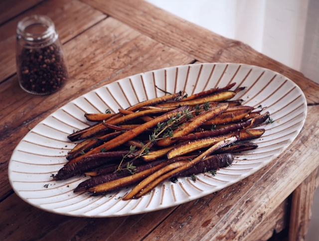 紫萝卜皮的功效与作用及禁忌，紫皮胡萝卜的功效与作用及禁忌（五月这菜要多吃）