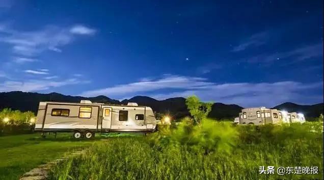 哪里有高空蹦极，哪里有高空蹦极的地方（高空蹦极、滑雪、宿房车、星空银河……超多玩法等你来玩）