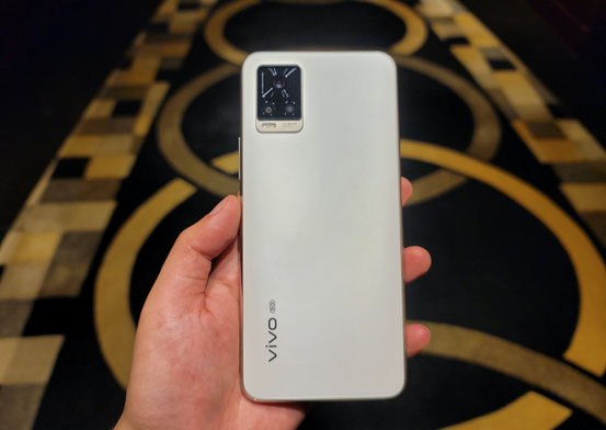 vivo s7性能测评，这是我测试过最轻薄的一台手机