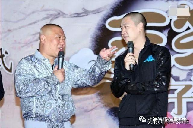 曹云金13年晚会相声的甄嬛体台词是什么 ，曹云金13年晚会相声的甄嬛体台词是什么 （如果他推门进来喊声师父我会一把抱住他）