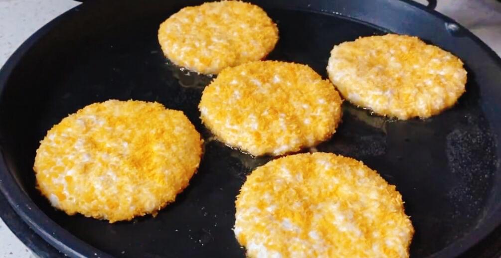 圖片[4]-【蘋果糯米餅】做法步驟圖 酸甜可口外酥里糯 小孩特愛吃-起舞食譜網