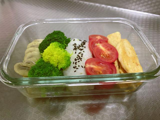 自制减脂便当，老婆做了这样的便当让我带去上班