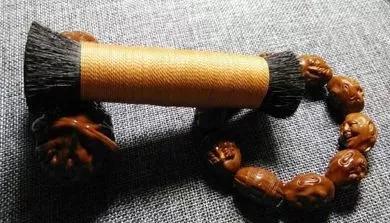 文玩为什么要用猪鬃刷，文玩为什么要用猪鬃刷子（文玩刷子为什么要用野猪鬃毛）