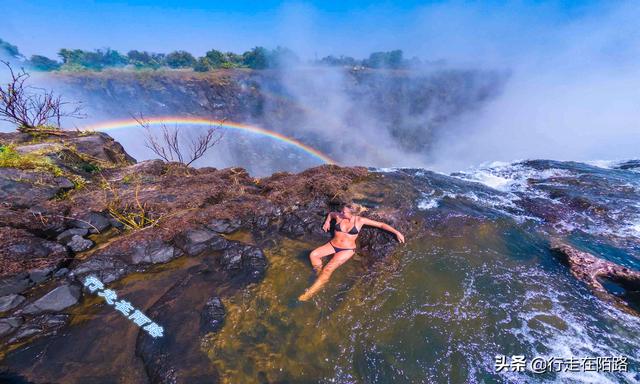 维多利亚大瀑布，维多利亚瀑布（平均每秒935吨流量）