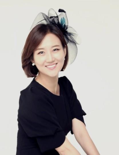 初恋张润贞歌词，喜欢你原唱黄家驹（娱乐圈中光彩照人的明星们和他们身后贪得无厌的家人们）